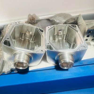 cnc加工铝合金数控车铣床高精密机械铝件黄铜不锈钢五金零件加工